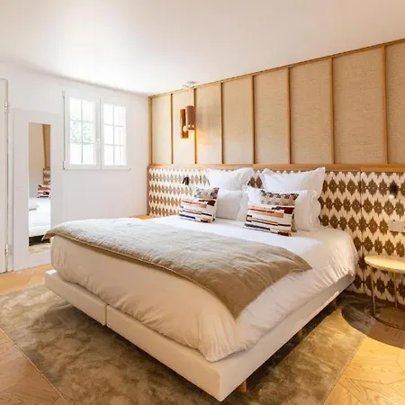 Le Quatre Saisons Et Ses 7 Somptueuses A 300 Euros Par Chambre サントロペ